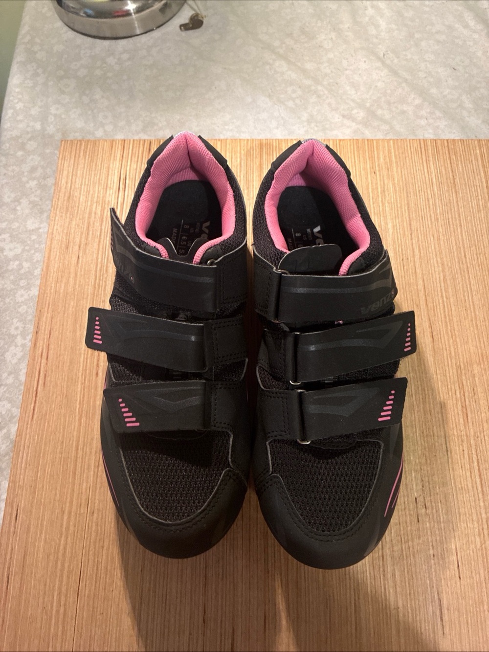 Venzo MX Women’s Black Cycle Athletic Strap Shoes  with Pink size 8
